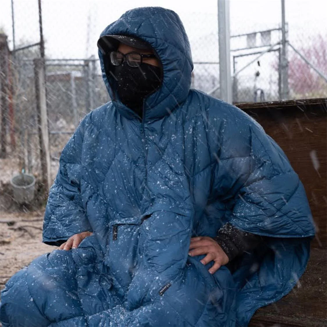 Atepa Murano Insulated Camp Poncho - Three Colours - Image 9
